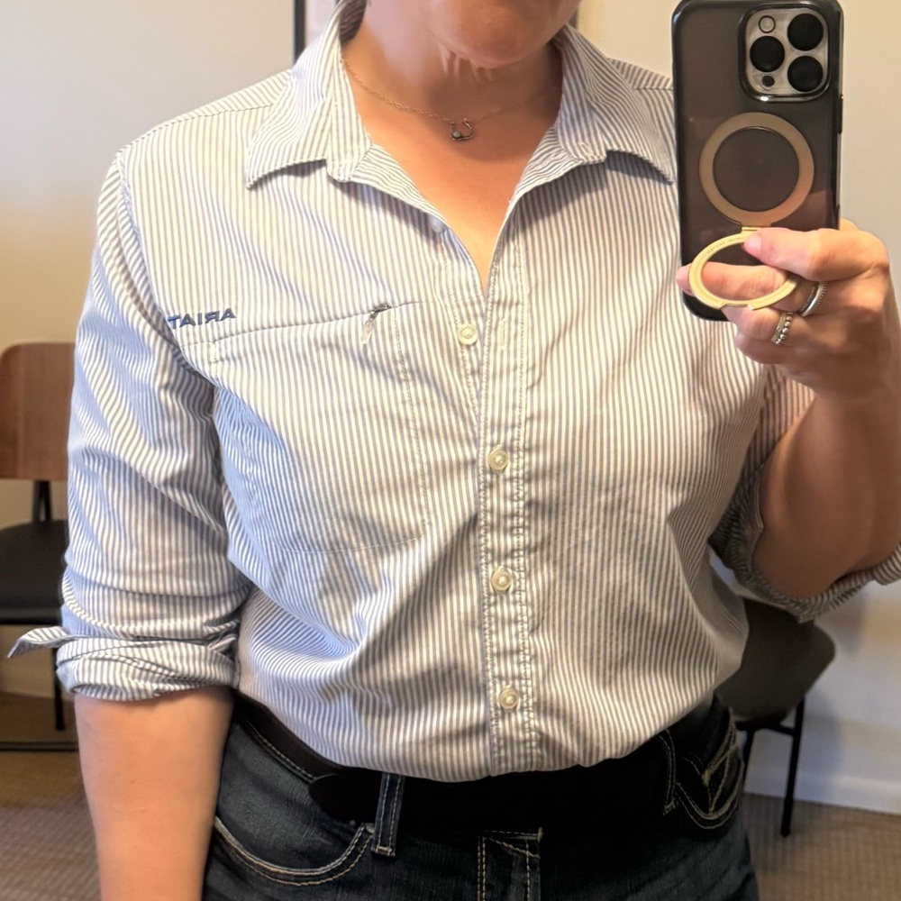 Pair of Women’s Ariat VentTek Blue & White Shirts XL - Picture 13 of 13